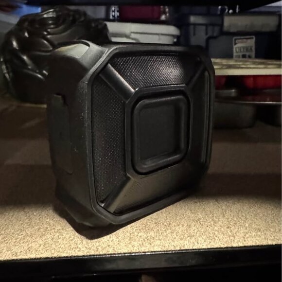 iHome Speaker - Picture 3 of 3